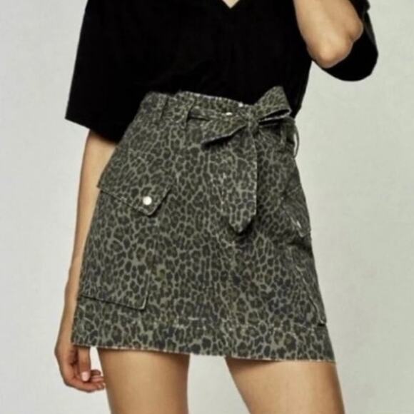 Marissa Webb Skirt Size 10 Denim Cargo Mini Belted Green Leopard Print - Picture 2 of 13